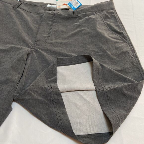 Columbia Incognesto Hybrid Gray Flat Front Shorts - Picture 13 of 14
